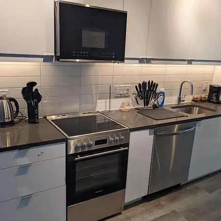 Beautiful 2 Bedroom Apt In Downtown Silverspring